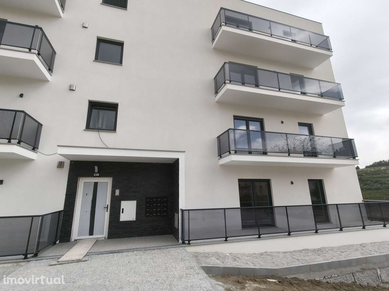 T3 Novo em Lamego - Grande imagem: 2/14