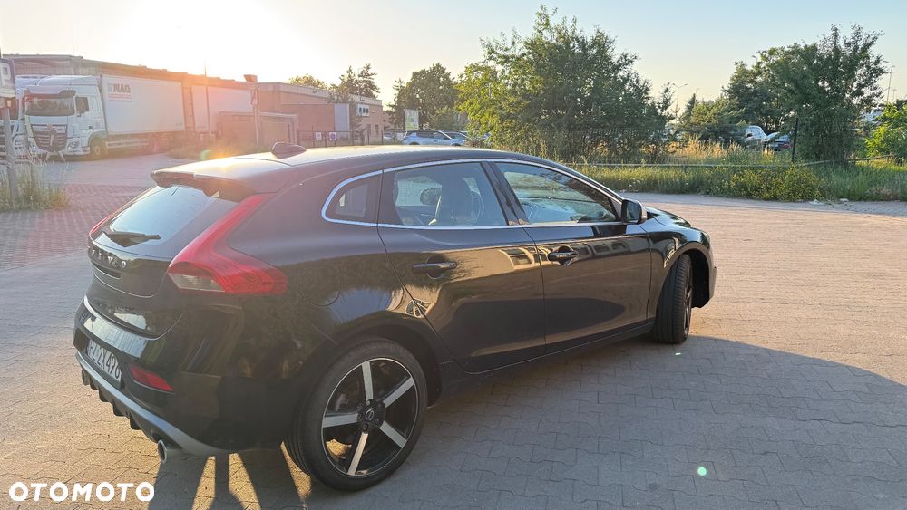 Volvo V40 D2 Drive-E R-Design Momentum - 6