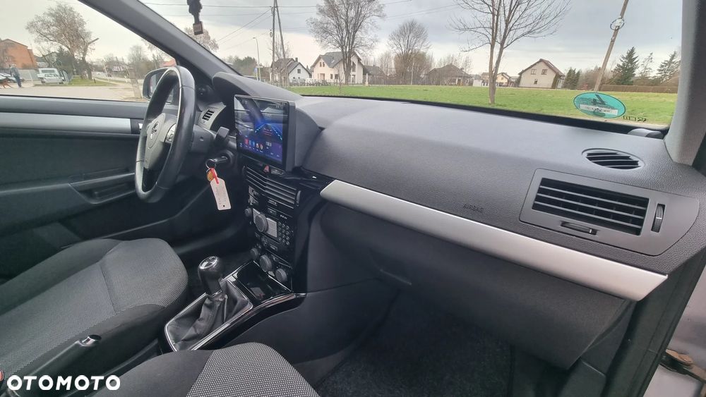 Opel Astra 1.6 Sport - 20