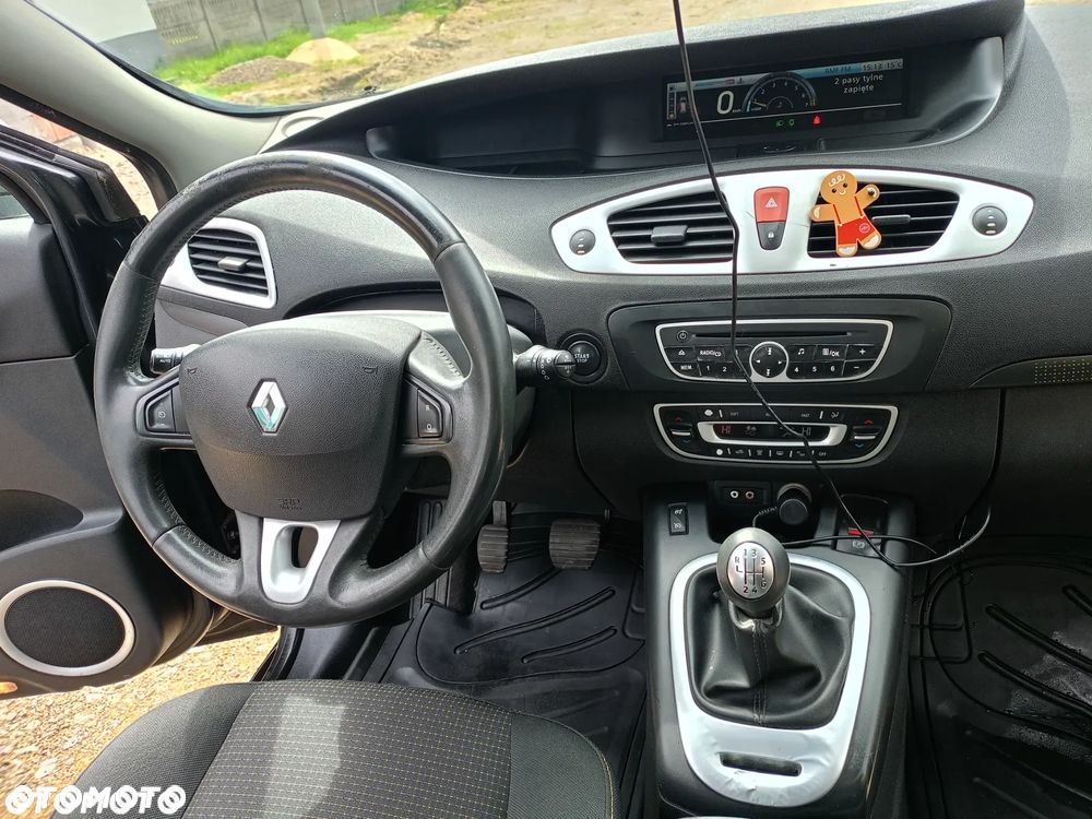 Renault Scenic 1.4 16V TCE Expression - 10