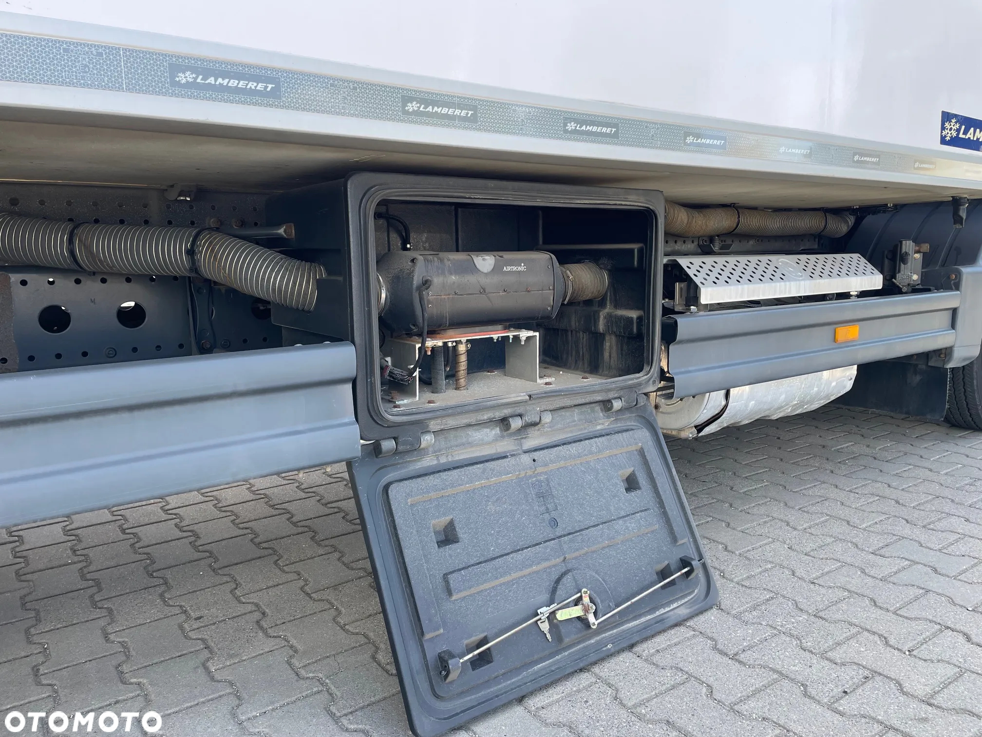 Mercedes-Benz ATEGO 818, IZOTERMA OGRZEWANA! - 6