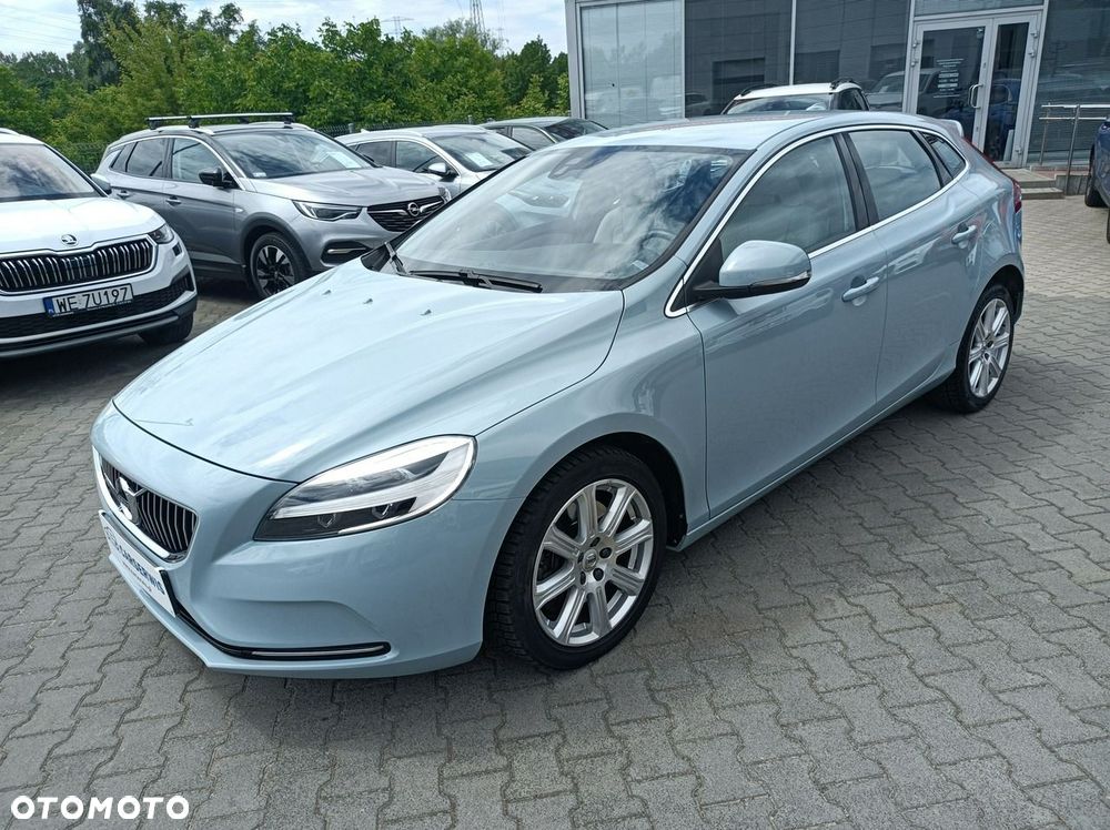 Volvo V40 - 1