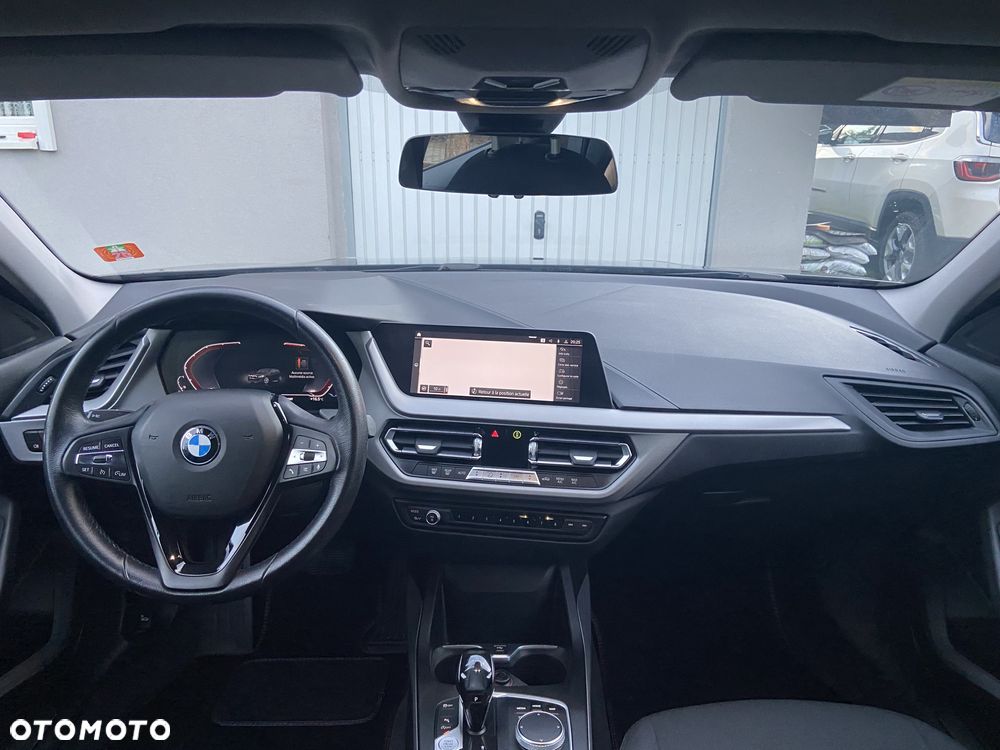 BMW Seria 1 118d Sport Line Shadow - 13