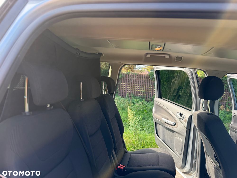 Ford Galaxy 2.2 TDCi Platinium X (Titanium) - 26