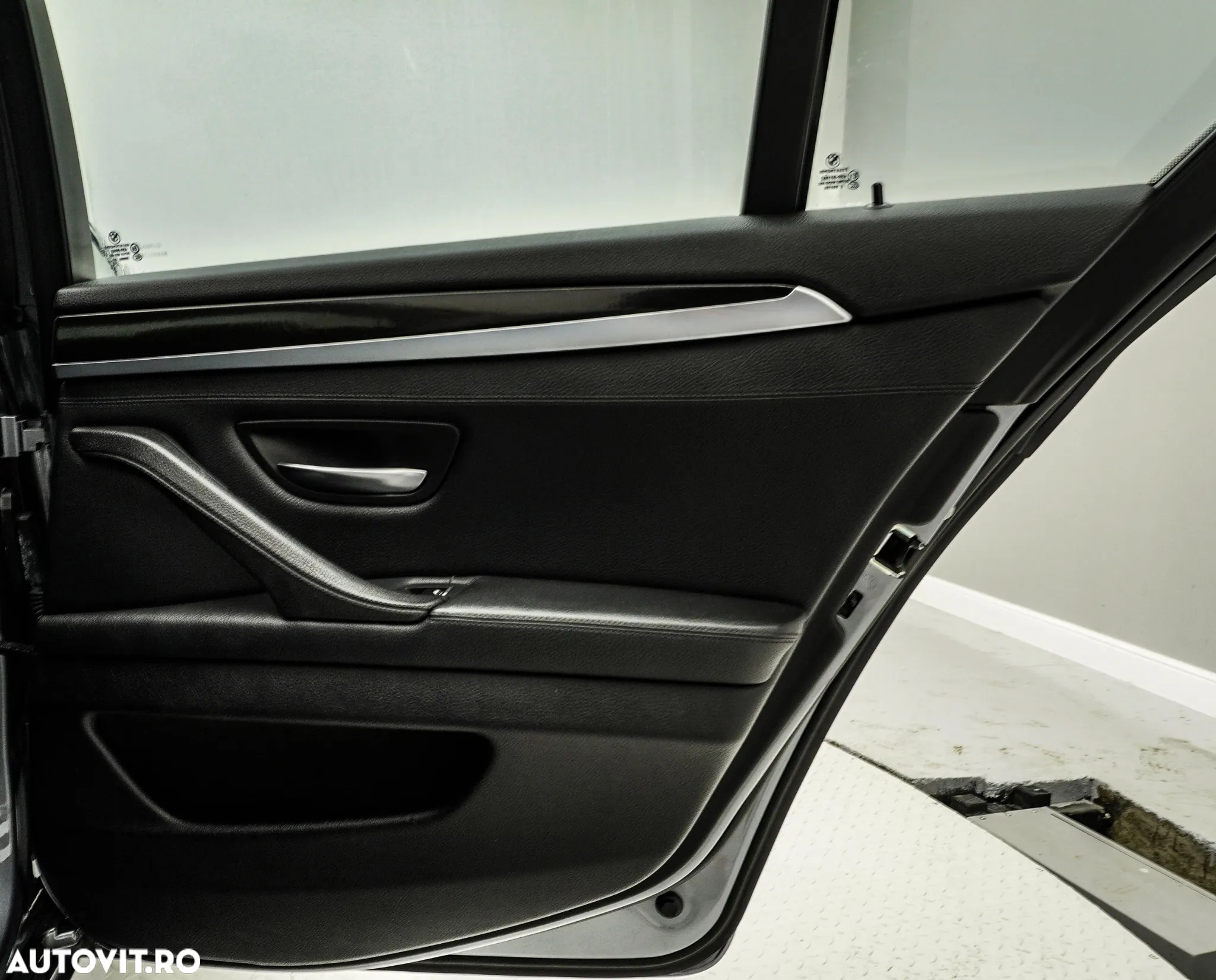 BMW Seria 5 535d - 27
