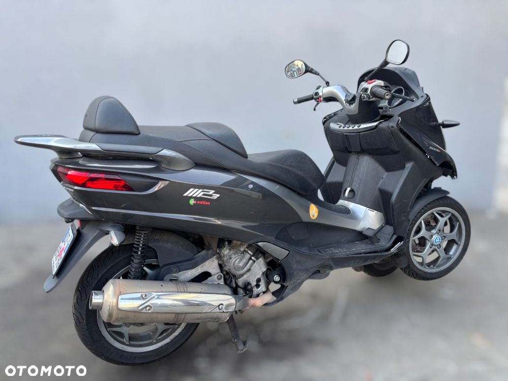 Piaggio MP-3 - 7