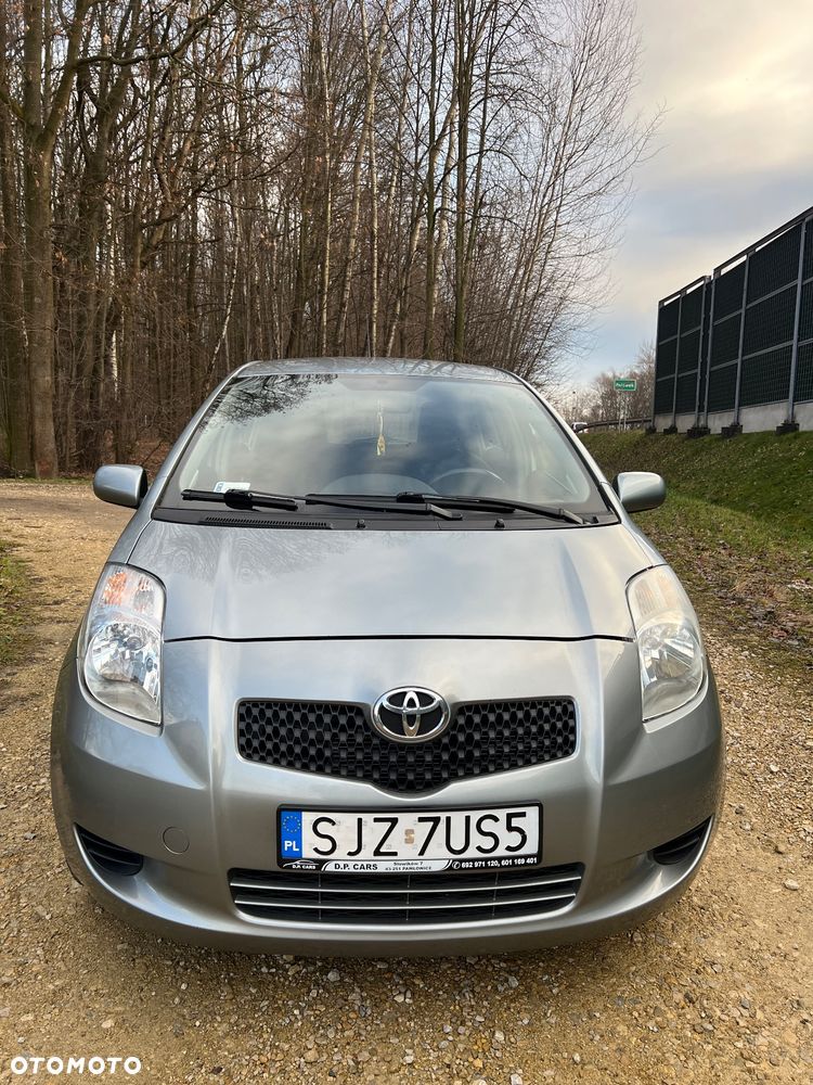 Toyota Yaris 1.3 Sol - 16
