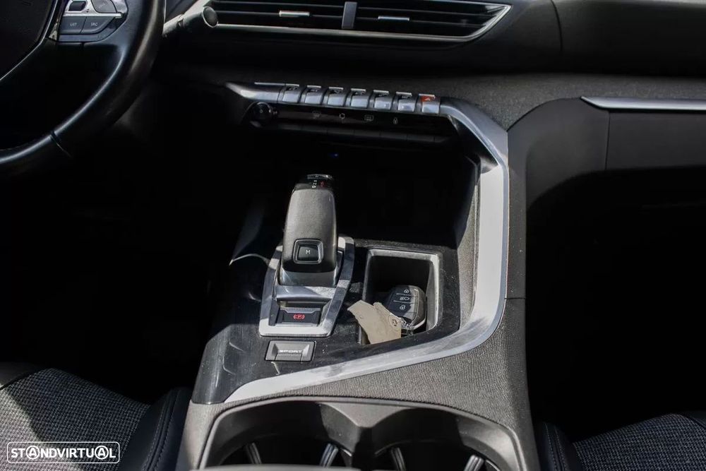 Peugeot 3008 1.6 BlueHDi Allure EAT6 J18 - 25