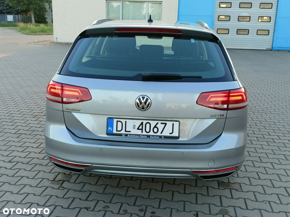 Volkswagen Passat Variant 2.0 TDI BMT Highline - 9