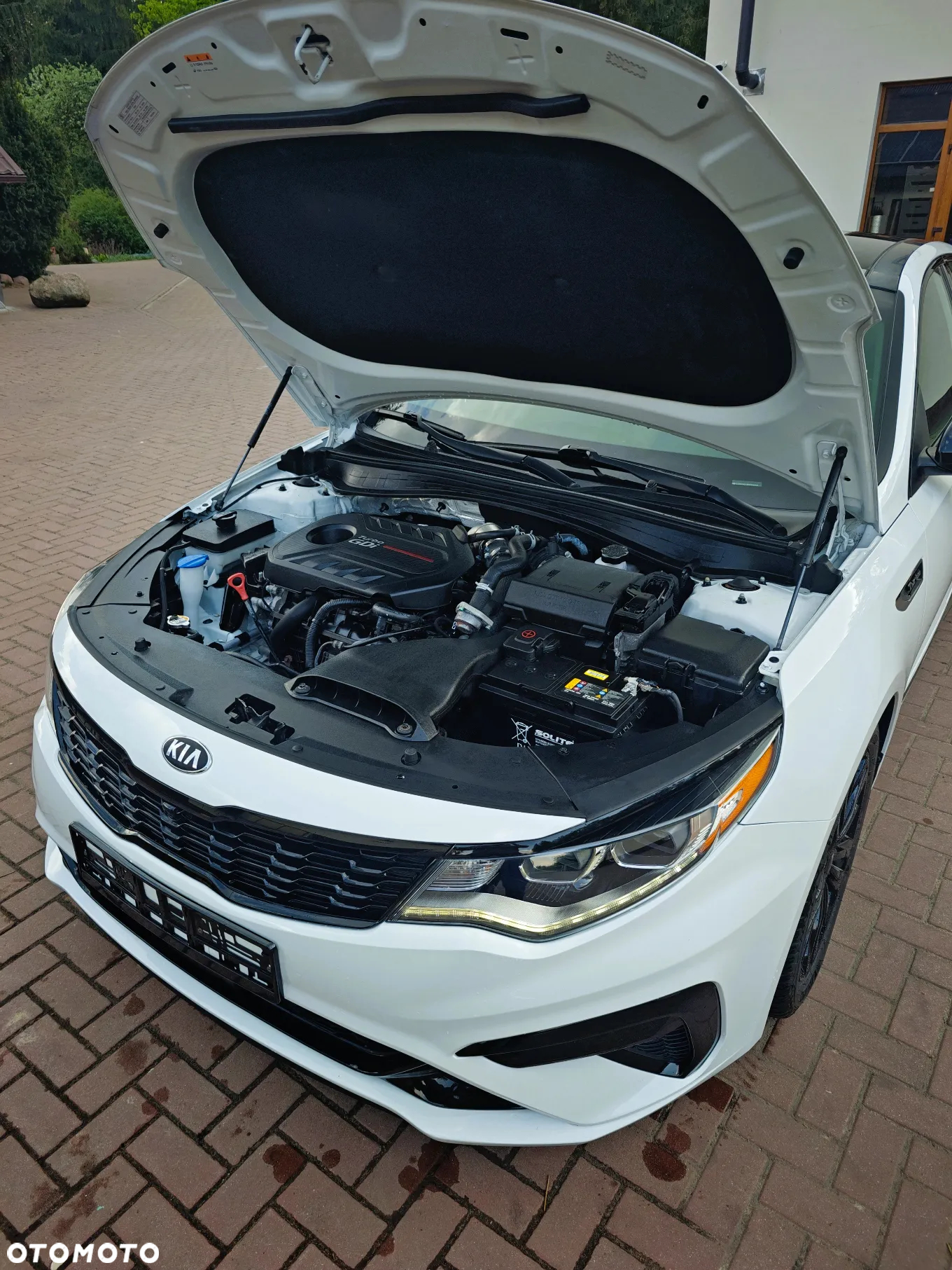 Kia Optima - 11