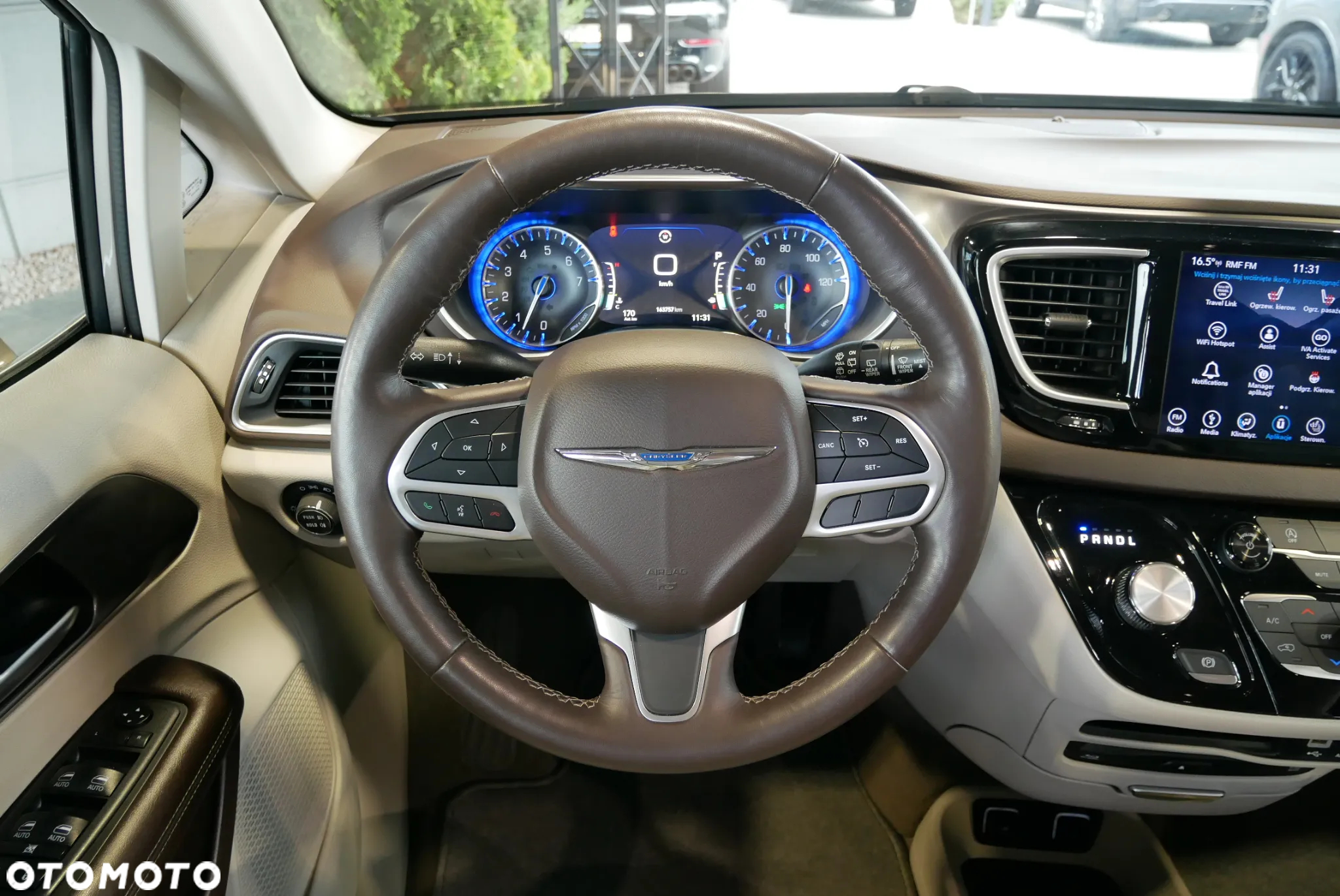 Chrysler Pacifica - 19