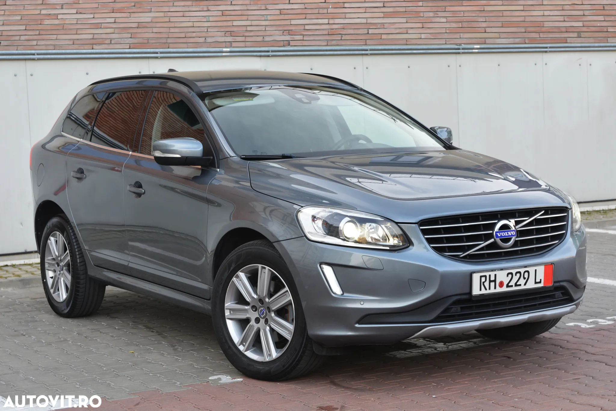 Volvo XC 60 D3 Geartronic Momentum - 2