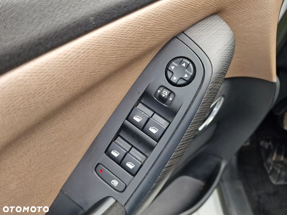 Citroën C4 Picasso e-HDi 115 Intensive - 22