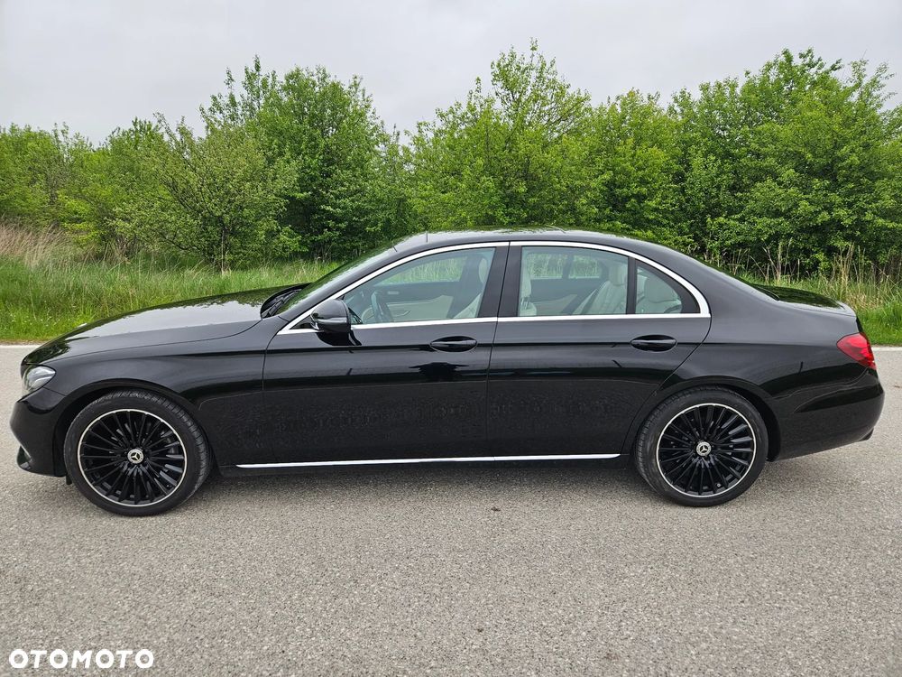 Mercedes-Benz Klasa E 220 d 4-Matic 9G-TRONIC - 6