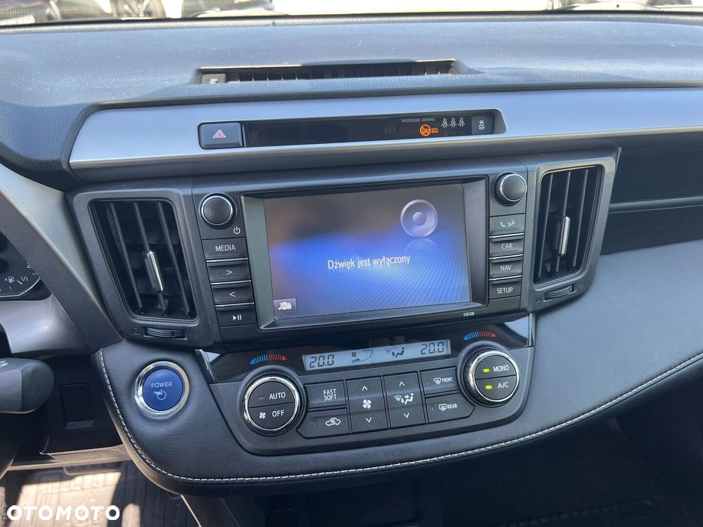 Toyota RAV4 Hybrid Premium 4x2 - 17