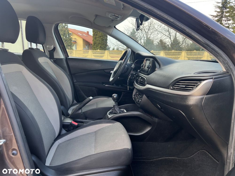 Fiat Tipo 1.4 16V Easy - 10