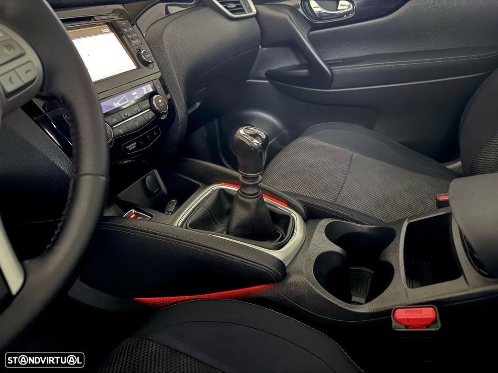 Nissan Qashqai 1.5 dCi Tekna Sport 18 360 - 47
