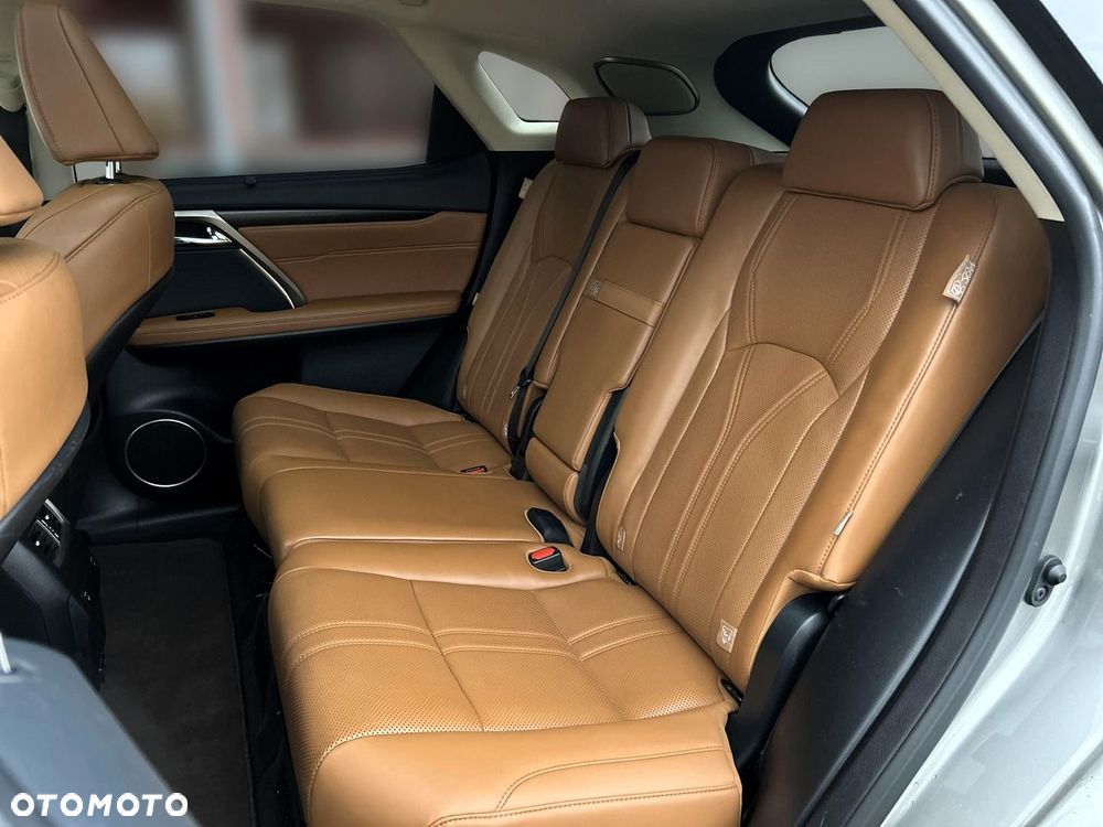 Lexus RX 450h Omotenashi - 15