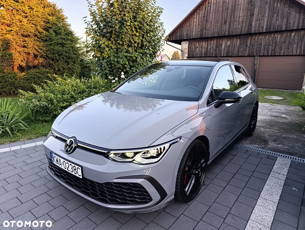 Volkswagen Golf - 2