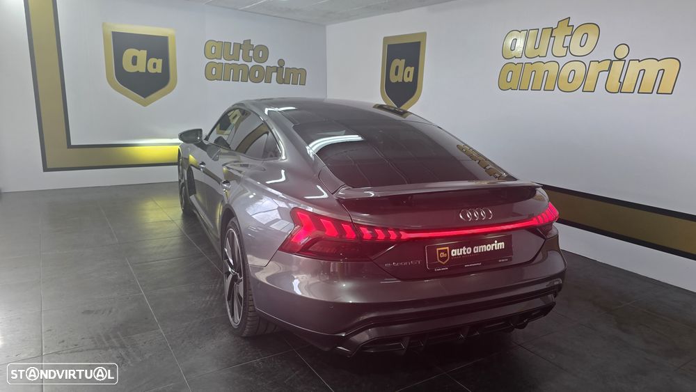 Audi e-tron GT quattro - 9