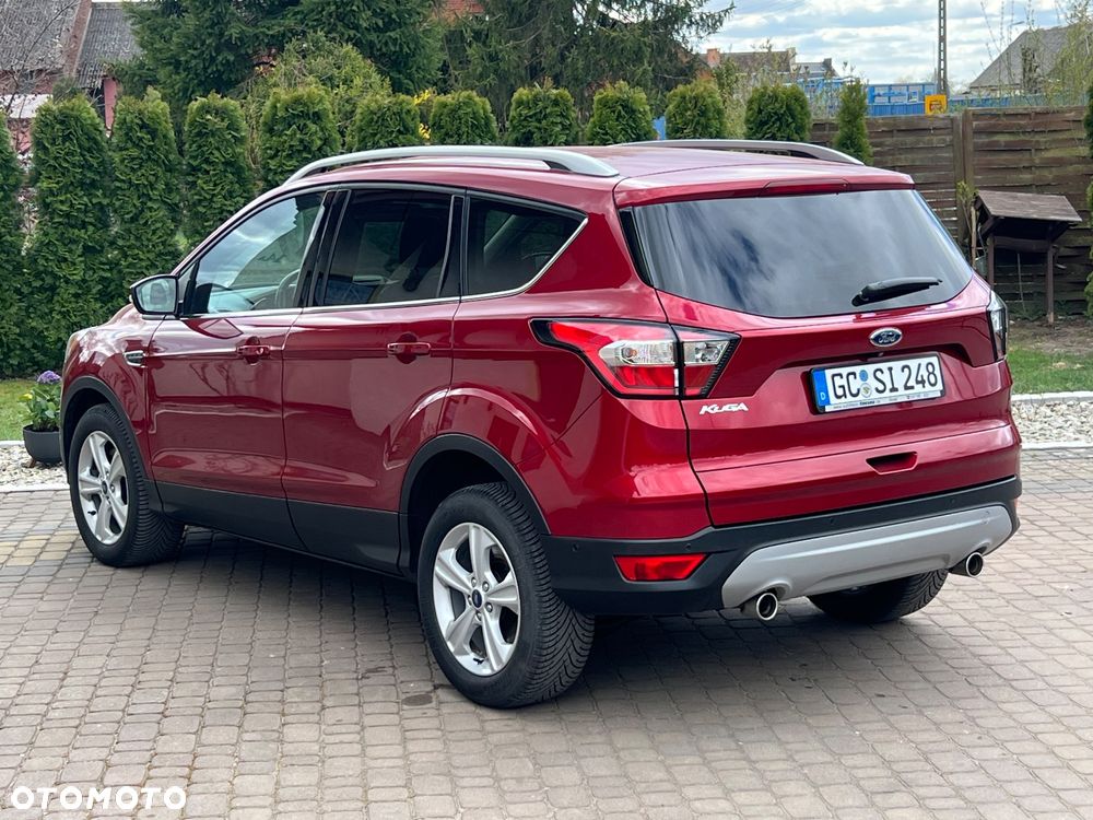 Ford Kuga 2.0 TDCi 2x4 Titanium - 19