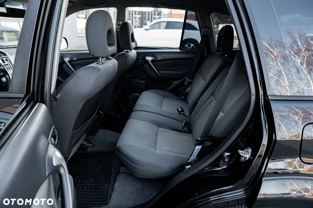 Toyota RAV4 4x4 Executive - 16