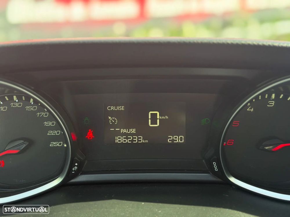 Peugeot 308 1.6 e-HDi Active J17 - 18