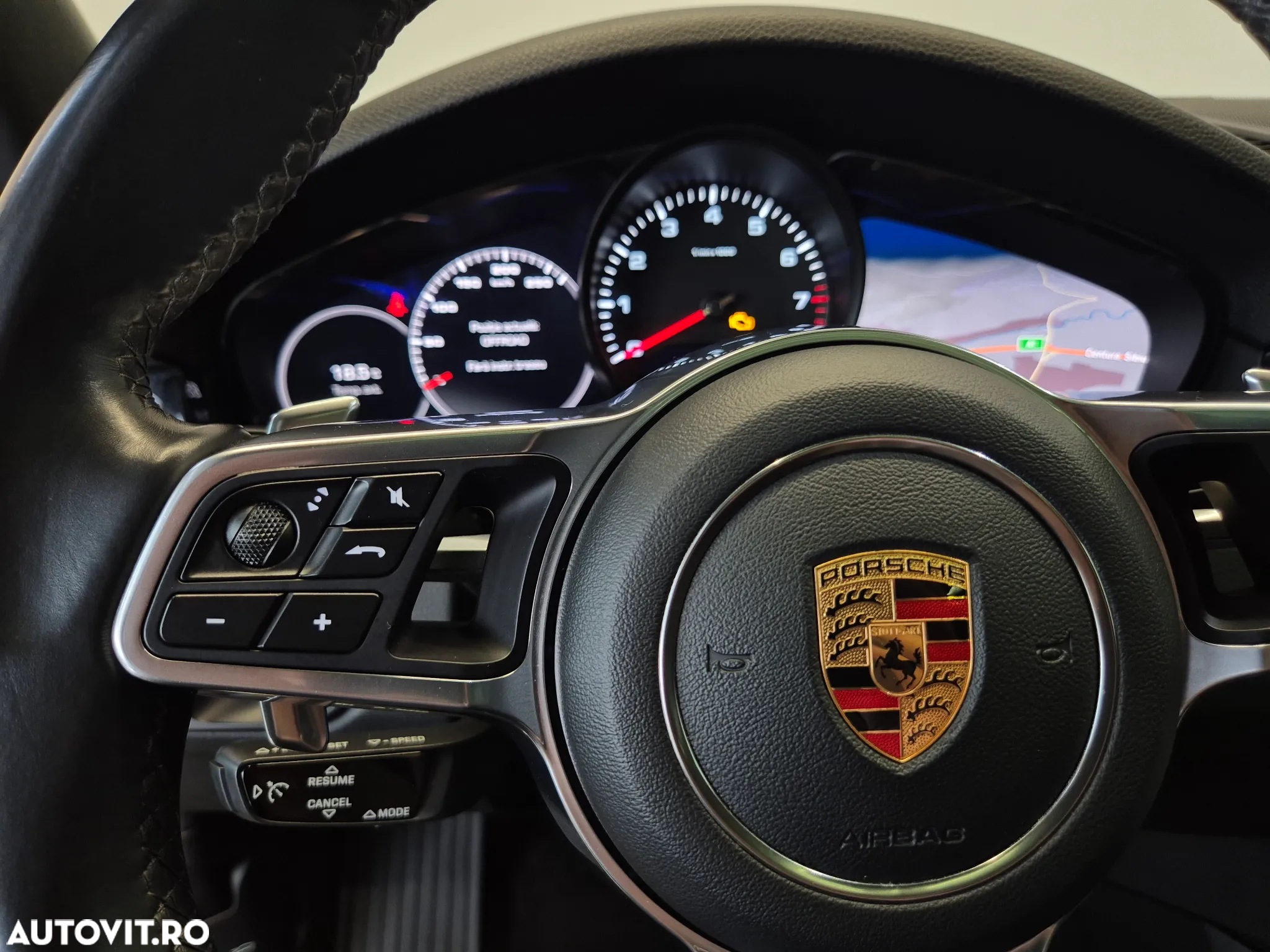 Porsche Cayenne Standard - 18
