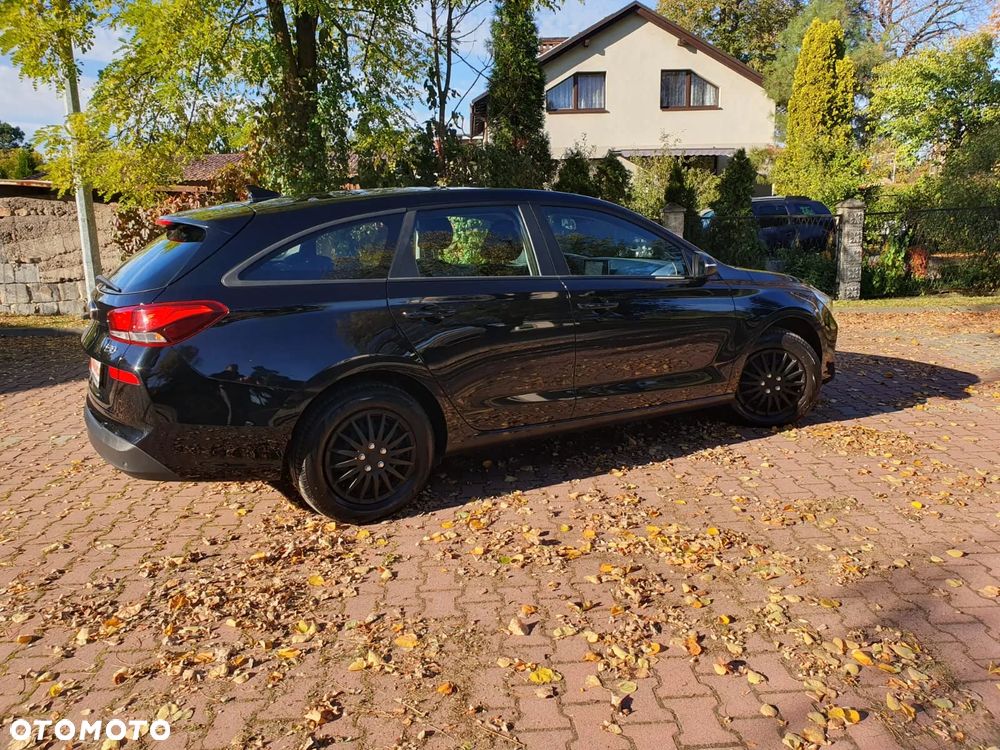 Hyundai i30 1.4 Select - 35