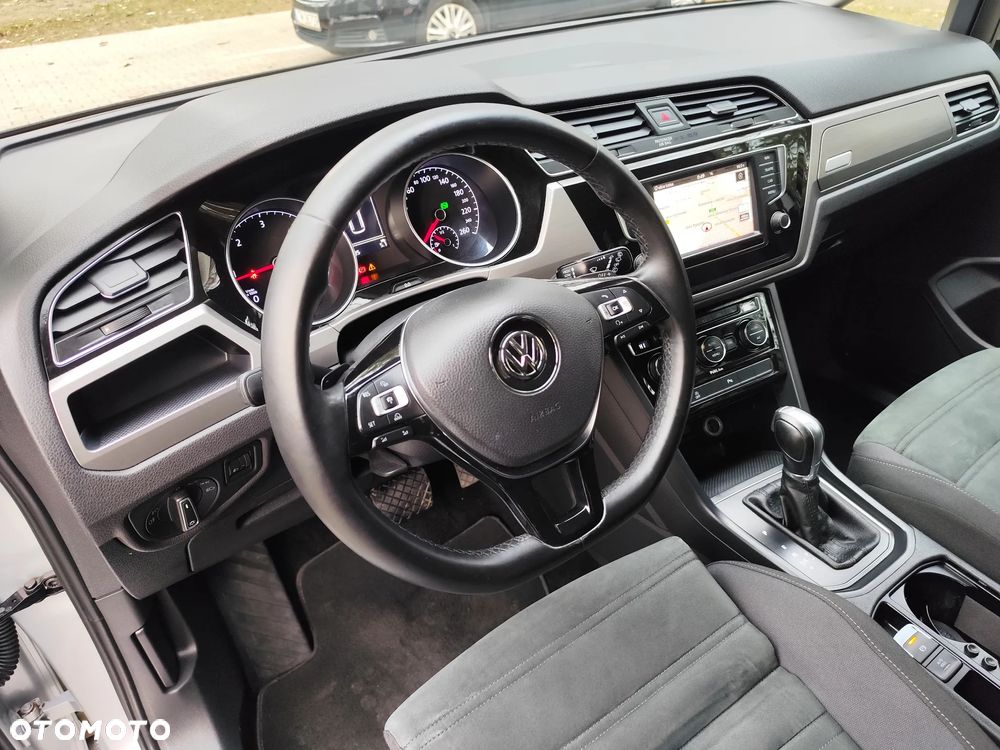 Volkswagen Touran 2.0 TDI SCR DSG Highline - 35