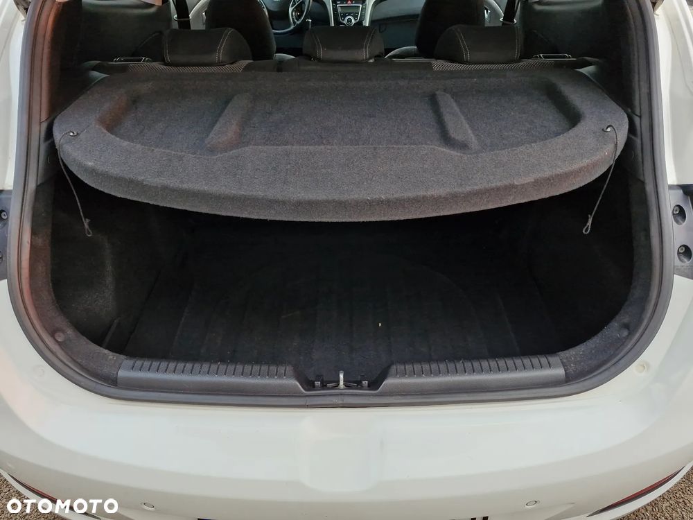 Hyundai i30 1.6 CRDi Comfort - 25