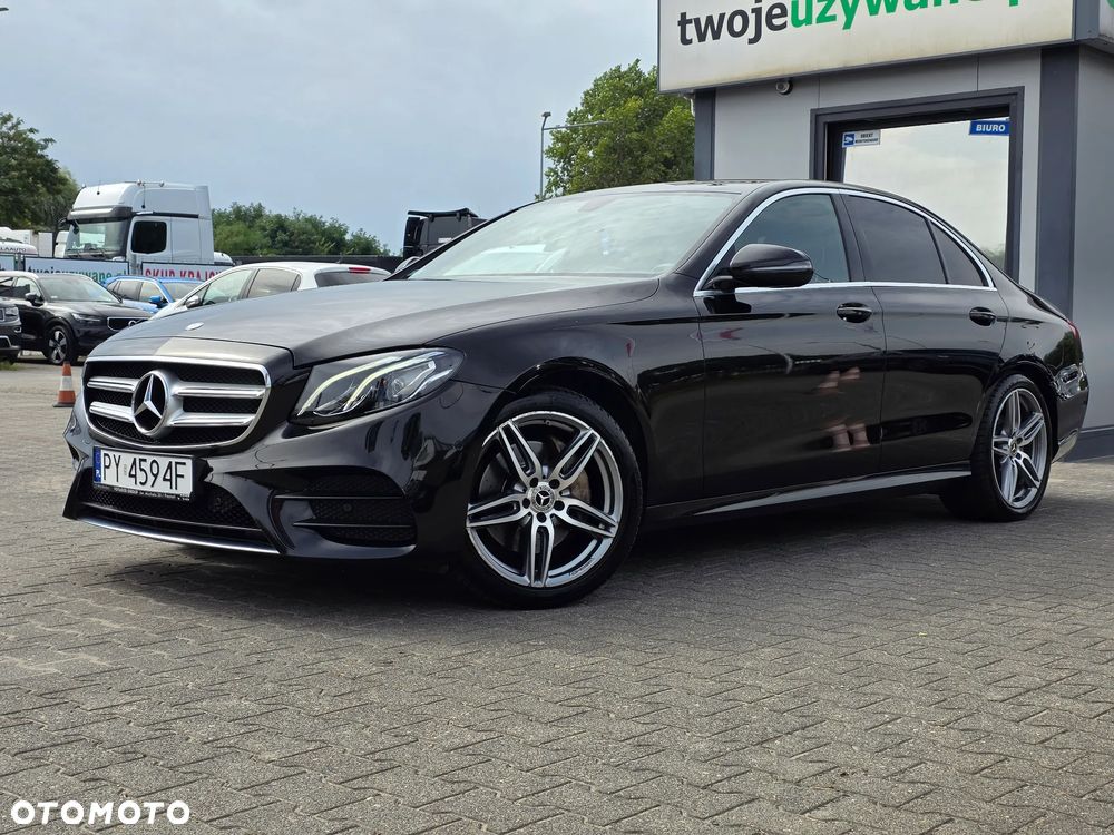 Mercedes-Benz Klasa E 200 4Matic 9G-TRONIC AMG Line - 1