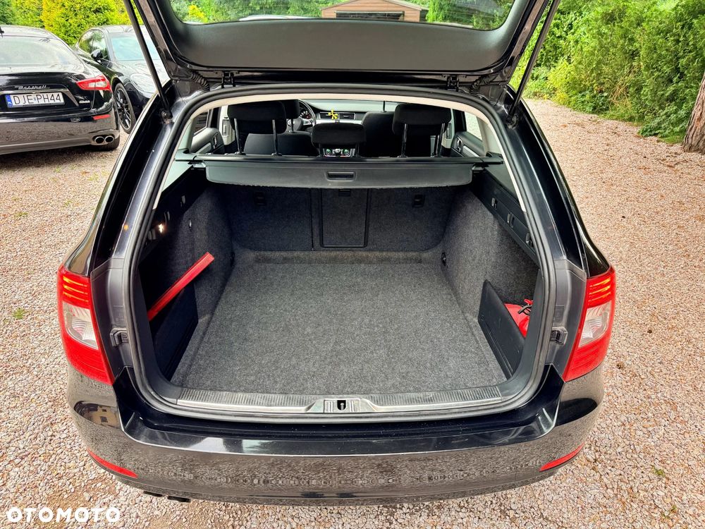 Skoda Superb 2.0 TDI Elegance Outdoor - 13
