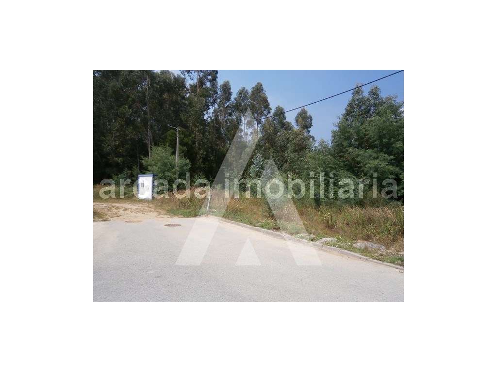 Terreno em Sever do Vouga, com 15 m de frente e 521 m2 de área total. - Grande imagem: 3/5