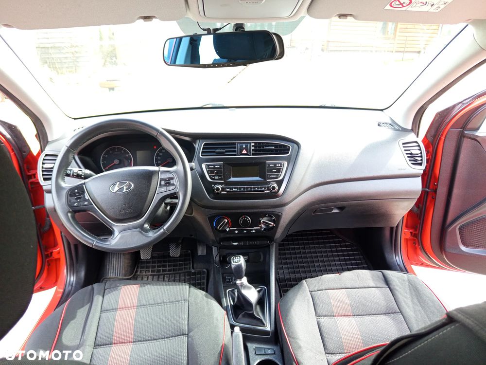 Hyundai i20 - 8
