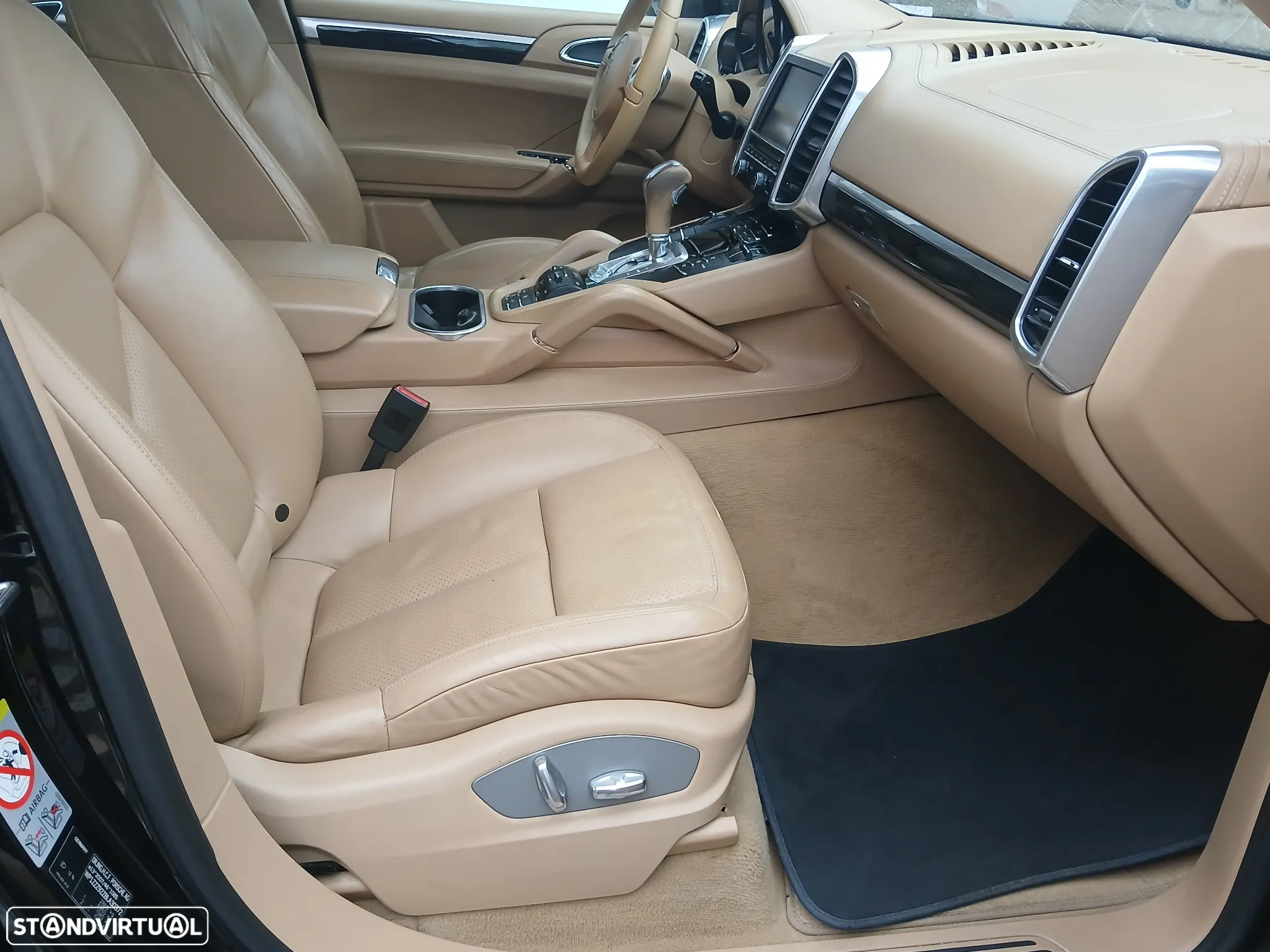 Porsche Cayenne - 24