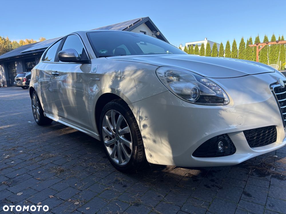 Alfa Romeo Giulietta 2013 photo 3