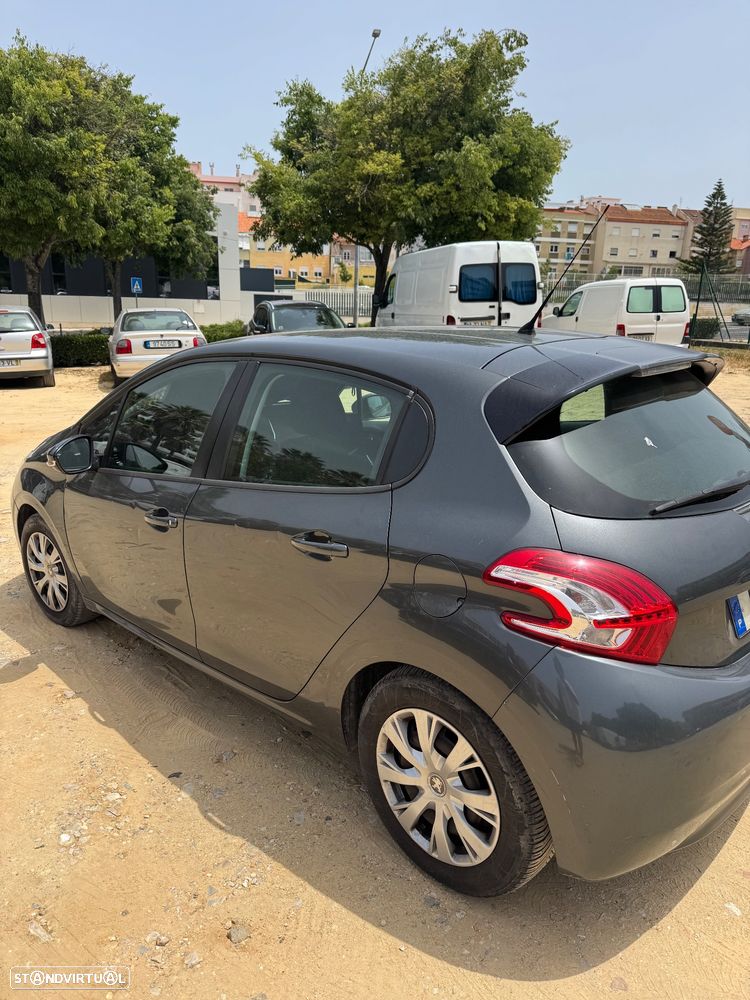 Peugeot 208 1.6 e-HDi Active - 5