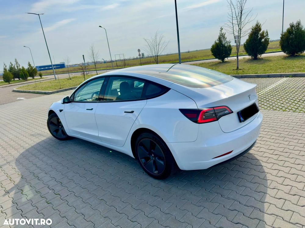 Tesla Model 3 Long Range - 6