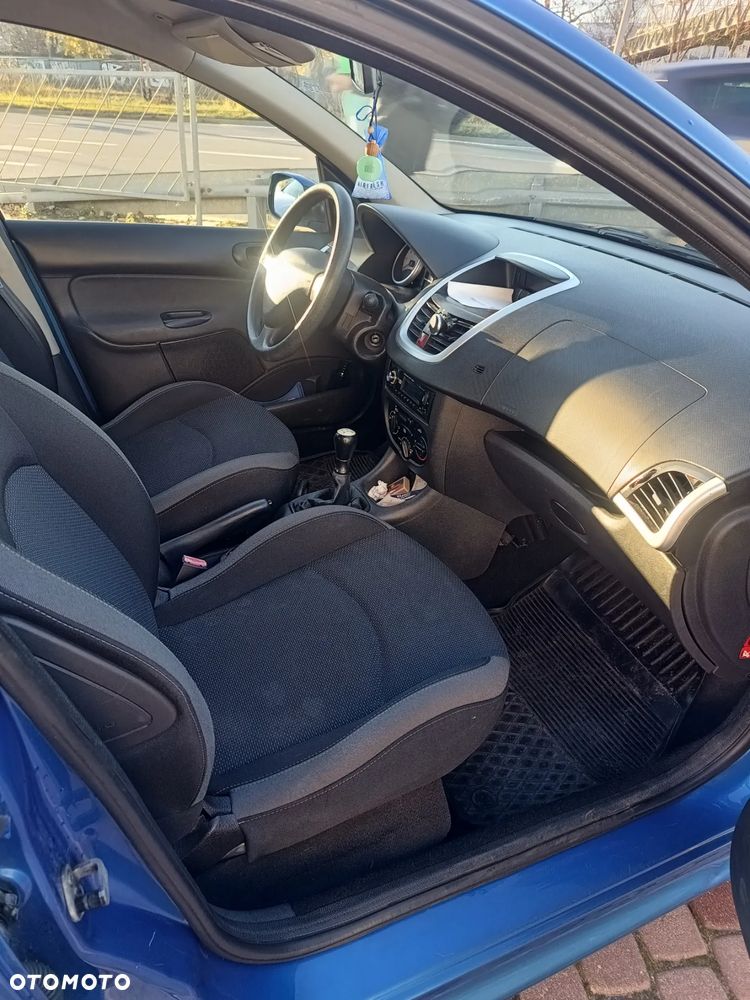 Peugeot 206 - 6