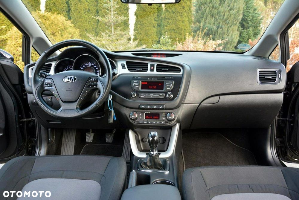 Kia Ceed 1.4 CVVT Spirit - 22