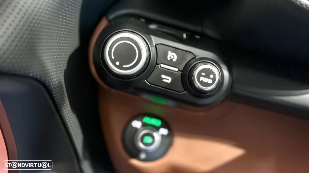 Ferrari 812 Superfast 6.5 V12 - 39