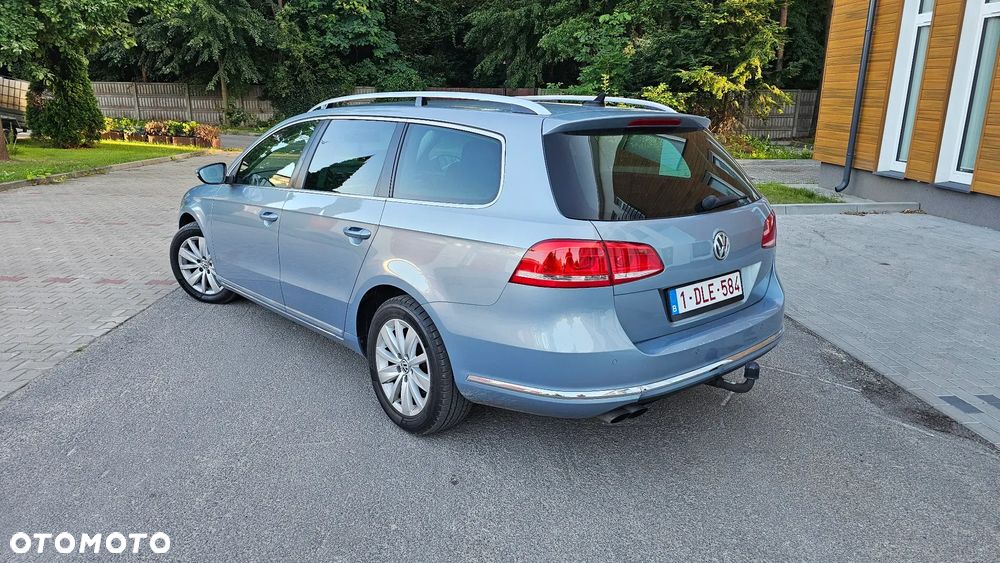 Volkswagen Passat 2.0 TDI Comfortline - 29