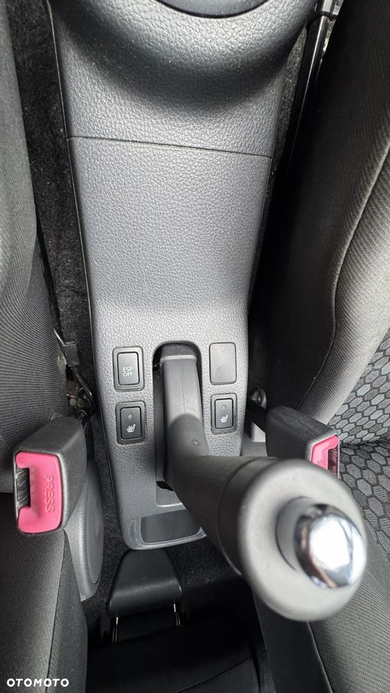 Suzuki SX4 1.6 Comfort Plus - 12
