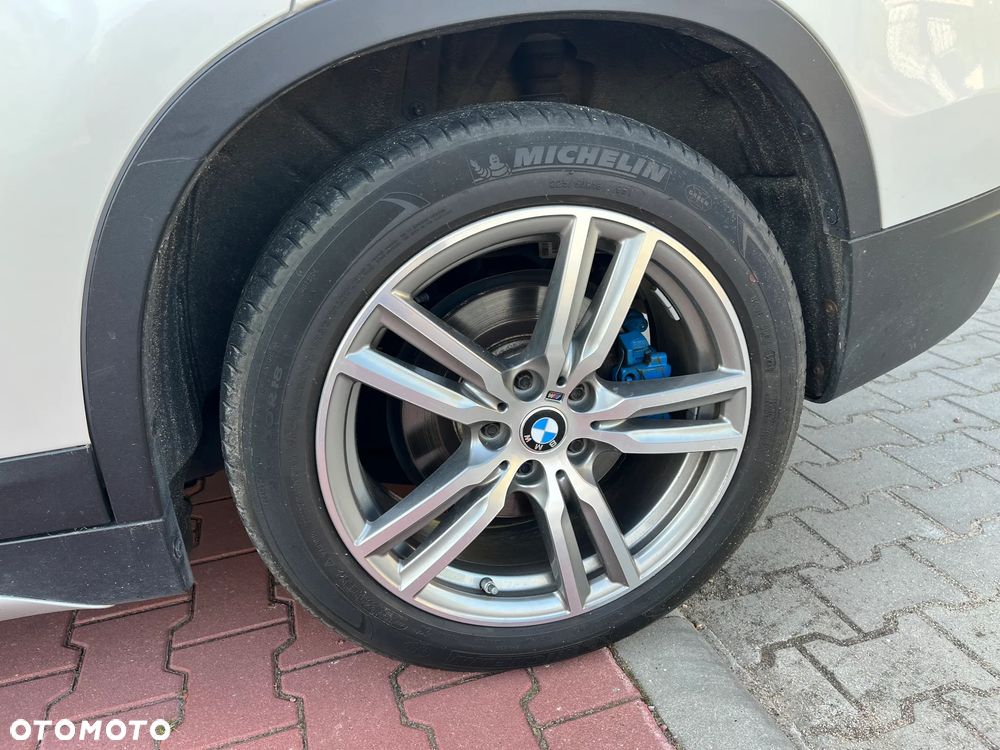 BMW X1 xDrive25i GPF xLine - 8