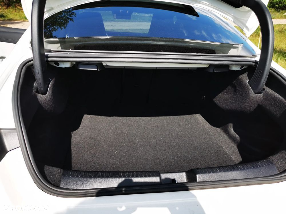 Mercedes-Benz CLA 250 4-Matic AMG Line 7G-DCT - 29