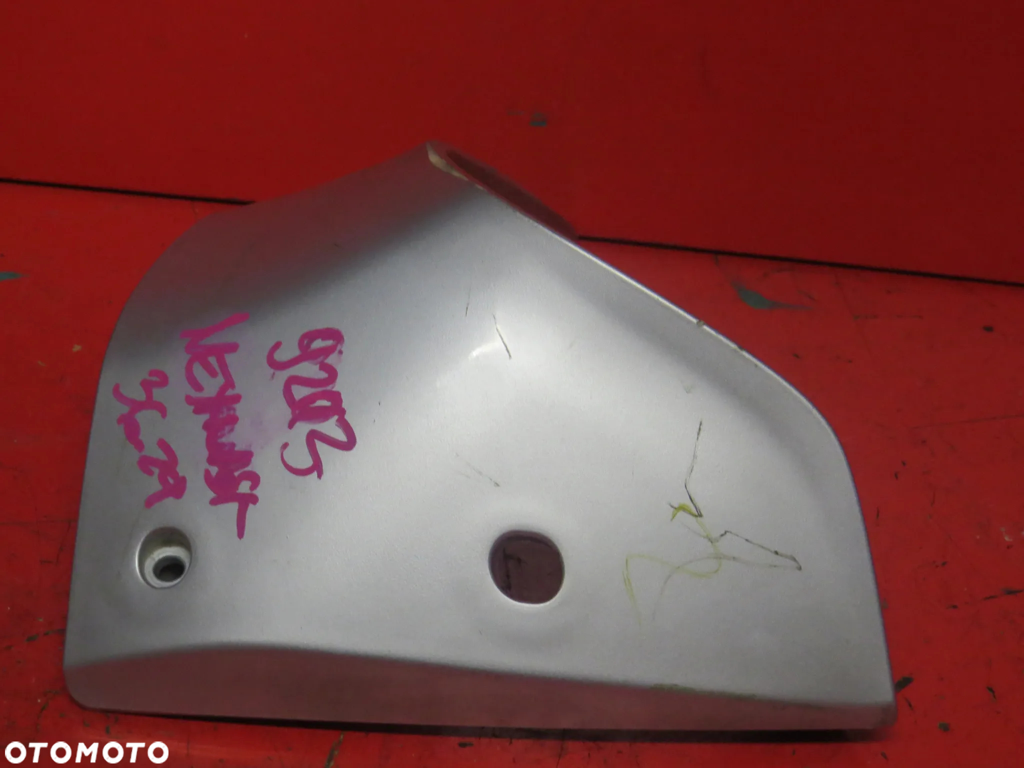 GILERA NEXUS 500 NEXUS500 2012 BOK BOCZEK WYPEŁNIENIE banan zaśłepka osłona - 2