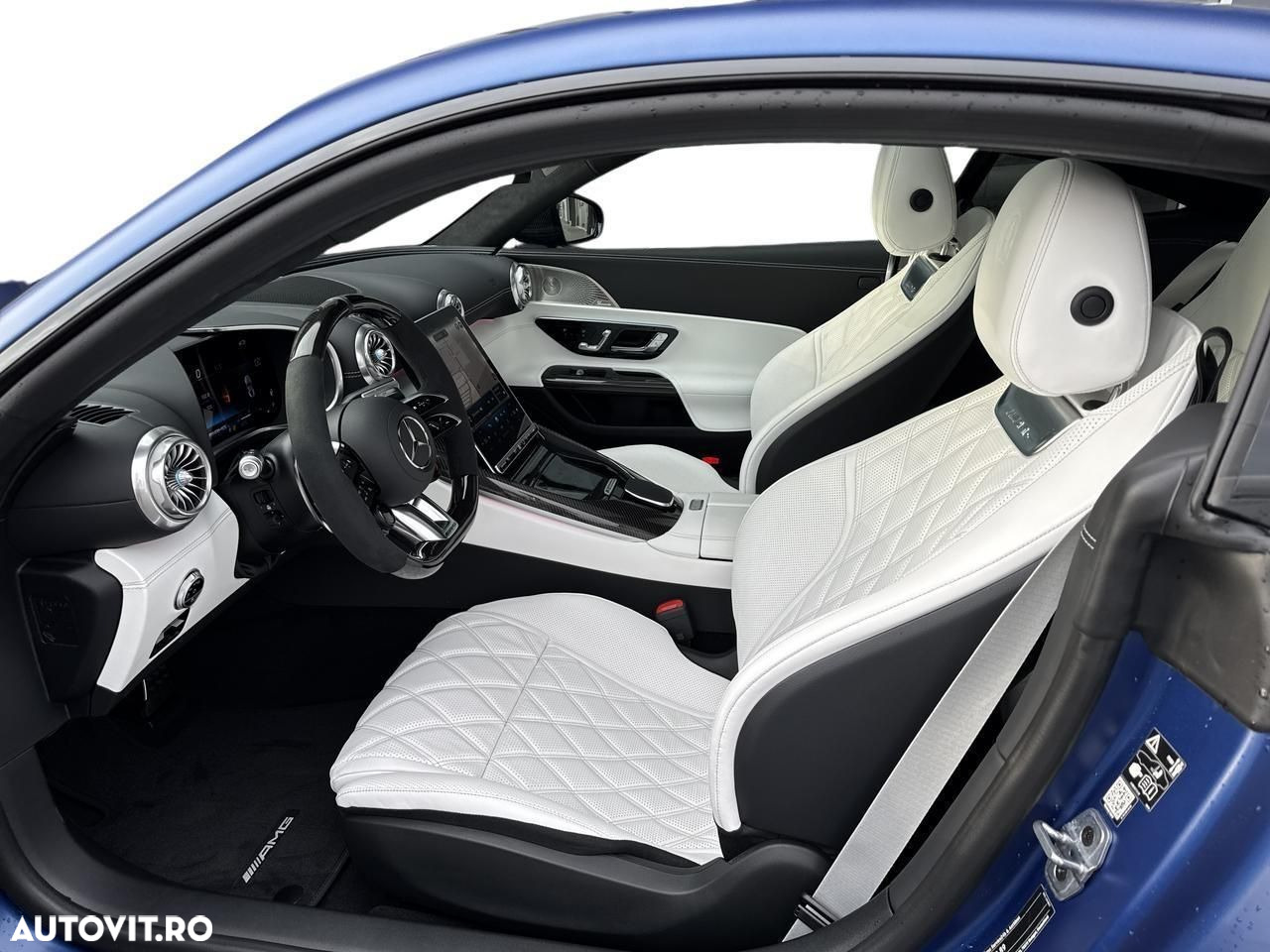 Mercedes-Benz AMG GT 55 4MATIC+ Coupe - 11
