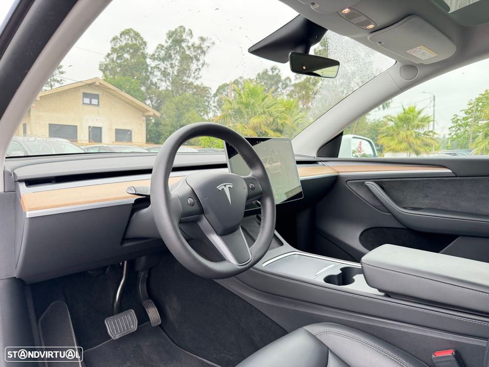 Tesla Model Y Long Range Tração Integral - 37