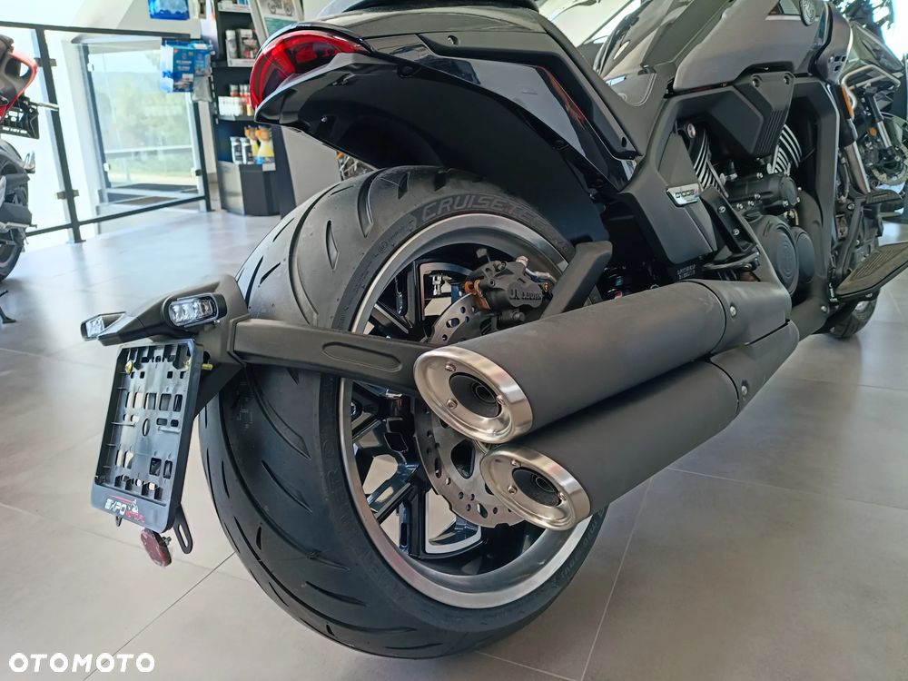 Morbidelli C1002V - 11